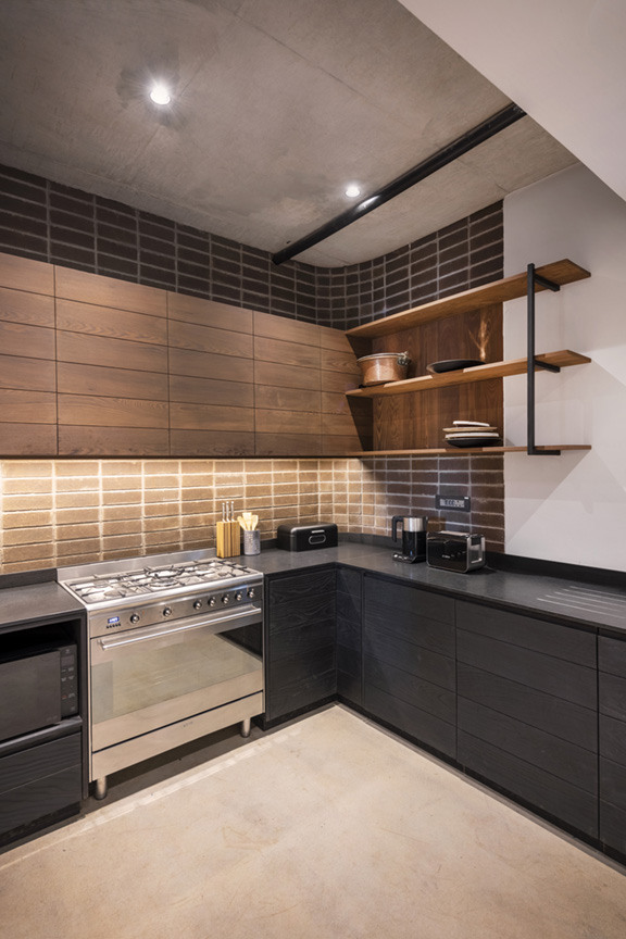 Onyx Architects and Interior Design Studio in Cape Town, Moya Meaker Winery