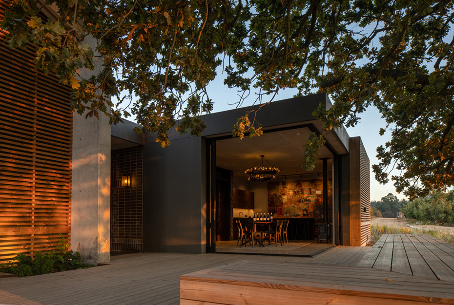 Onyx Architects and Interior Design Studio in Cape Town, Moya Meaker Winery
